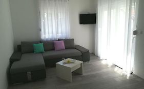 Apartments Brodarica
